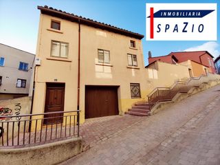 Casa en Plaza de Toros - Las Tener�as. Gran casa en zona tenerias