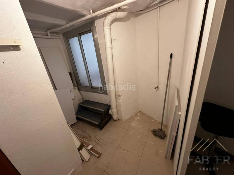 Foto f5d63b1f-81df-4ca8-a257-1502b46490f4. Locale commerciale in Vilapicina - Torre Llobeta Barcelona