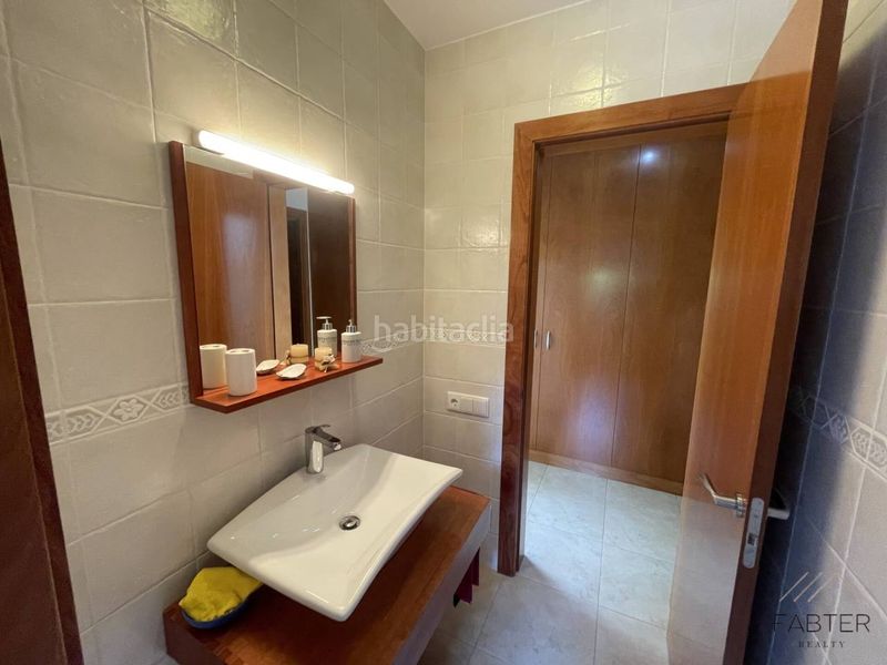 Foto b779c276-5669-4426-be80-2c964a0b5aa5. Casa amb calefacció aparcament a Castellarnau Sabadell
