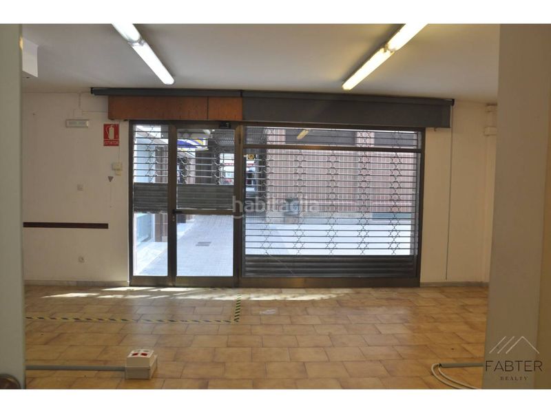 Foto 24685f23-0aa7-401a-a934-83fc82e6f69c. Alquiler local comercial fabter realty presenta este versátil local comercial con acceso directo a pie de calle en el centro en Caldes de Montbui