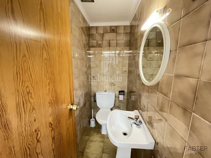 Foto f89180f2-a606-46cc-a286-49ad2e582096. Alquiler local comercial fabter realty presenta este versátil local comercial con acceso directo a pie de calle en el centro en Caldes de Montbui