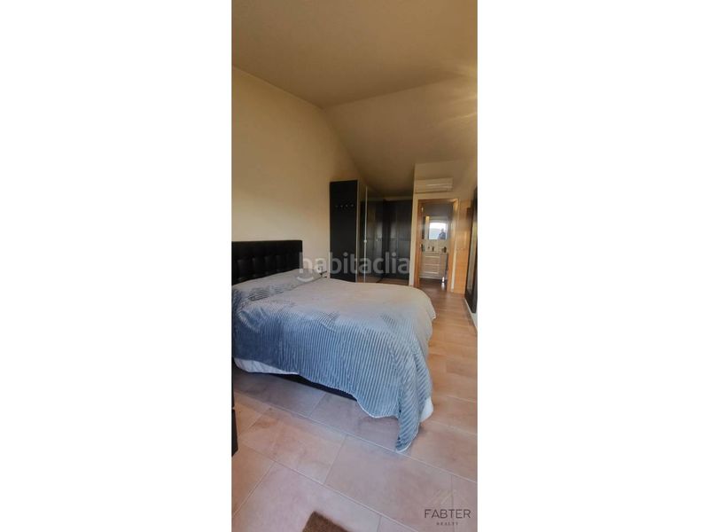 Foto 9cdd7a14-a843-4c53-9ec7-f9f490d6dd80. Casa amb calefacció aparcament a Roca del Vallès (La)