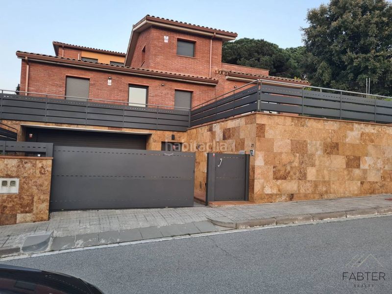 Foto ea6e29f4-f166-40f0-af98-69ad567d0f6a. Casa amb calefacció aparcament a Roca del Vallès (La)