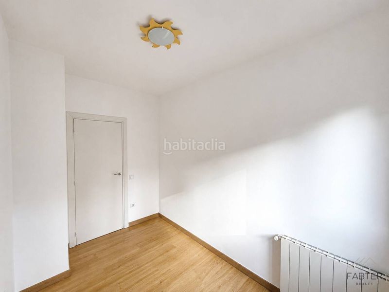 Foto e65b2201-1ce7-4283-8cd2-3c873286069a. Pis amb calefacció aparcament a Polinyà