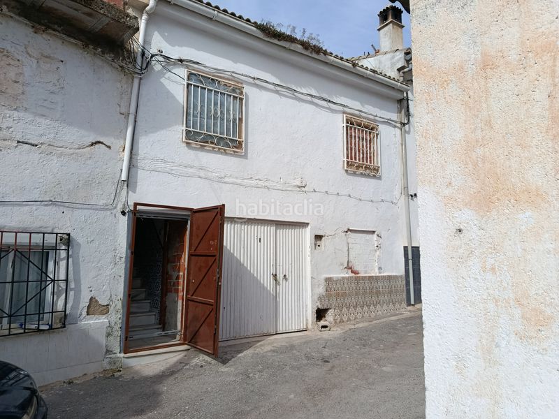 Foto 89898918-9746-4f0c-9e18-2d5fc3bb8ae9. Casa adossada amb xemeneia a Iznalloz