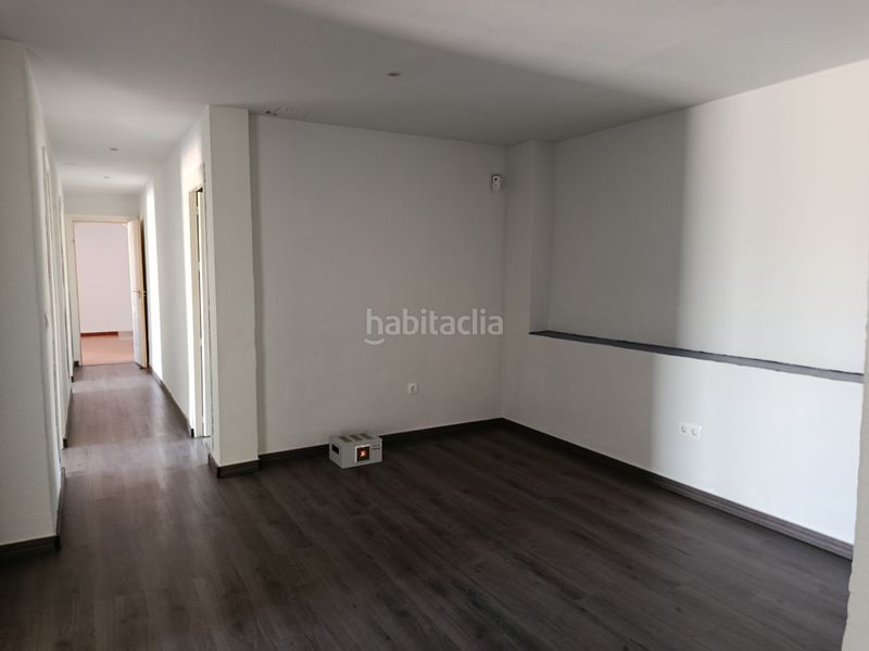 Foto f672d6f0-e314-41f7-88c1-01f97e3aed82. Casa adossada amb xemeneia aparcament a Moraleda de Zafayona