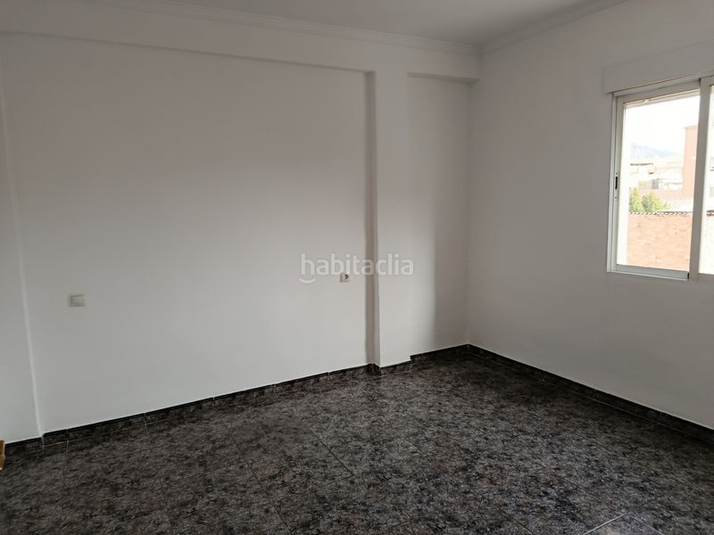 Foto dd61b514-6dc4-4b3f-8da2-a7e6934609f7. Lloguer pis amb calefacció a Atarfe