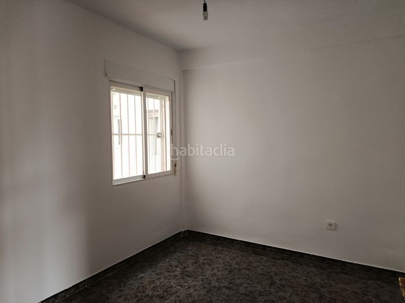 Foto f76b8590-5c5d-4010-9aa1-274c94480ee5. Lloguer pis amb calefacció a Atarfe