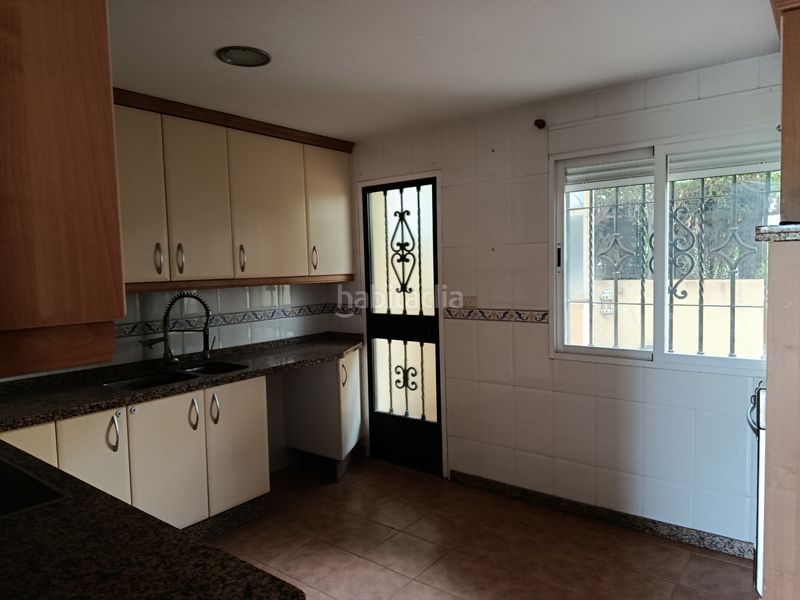 Foto 77953b0a-db38-4601-b373-0508cb8719cb. Casa a schiera in calle gardenia 3 in Ogíjares