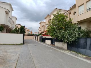Reihenhaus in Calle gardenia 3. Oportunidad adosada en loma linda ogijares