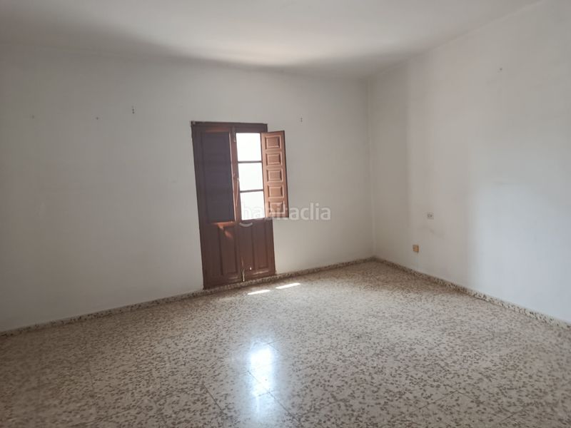 Foto a54f9a55-b905-406c-a41f-29d35d3943d4. Edifici a calle iglesia 15 a Villamena