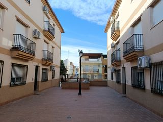 Piso  Calle alhambra 5. Magnífico piso en cijuela con garaje y trastero.