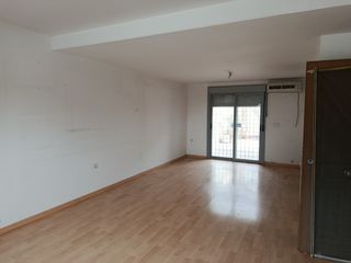 Casa adossada a Avenida de las Andas 17