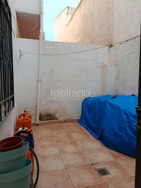 Foto b8a86163-f7b3-4a4e-b53b-d832c9ea6226. Reihenhaus mit kamin parking in San Antón Armilla