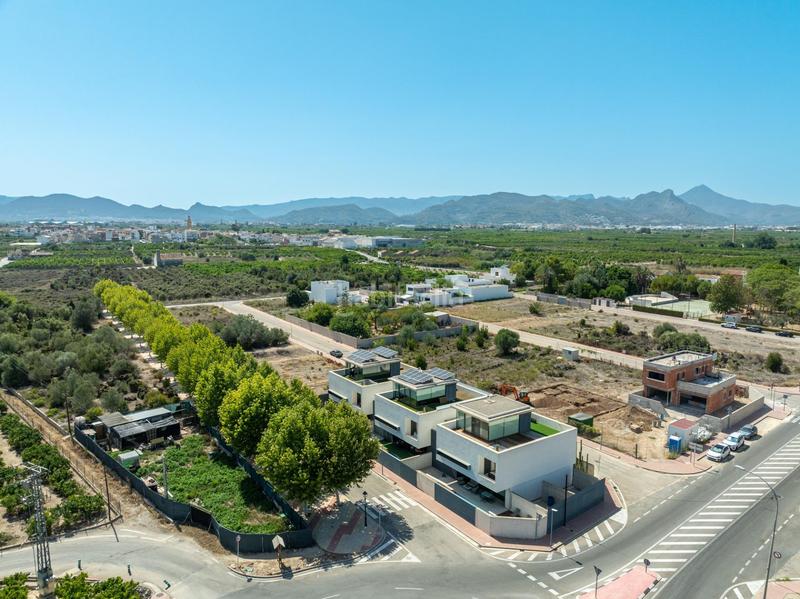 Foto 8b6e8984-9b24-4c70-913e-f3130a61c399. Chalet con parcheggio piscina in Alqueria de la Comtessa (l´)