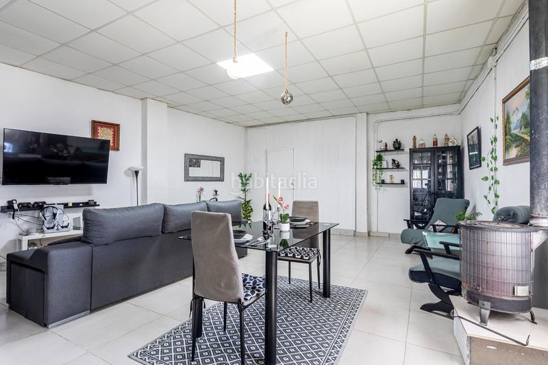 Foto 869a8750-ebfb-437a-b884-aa9c8a020c27. Casa amb aparcament a Fortaleny