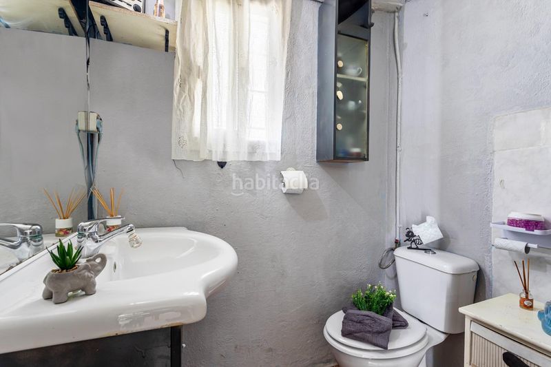 Foto 91b6522d-f06e-475e-b363-53f9e8feab9b. Casa amb aparcament a Fortaleny