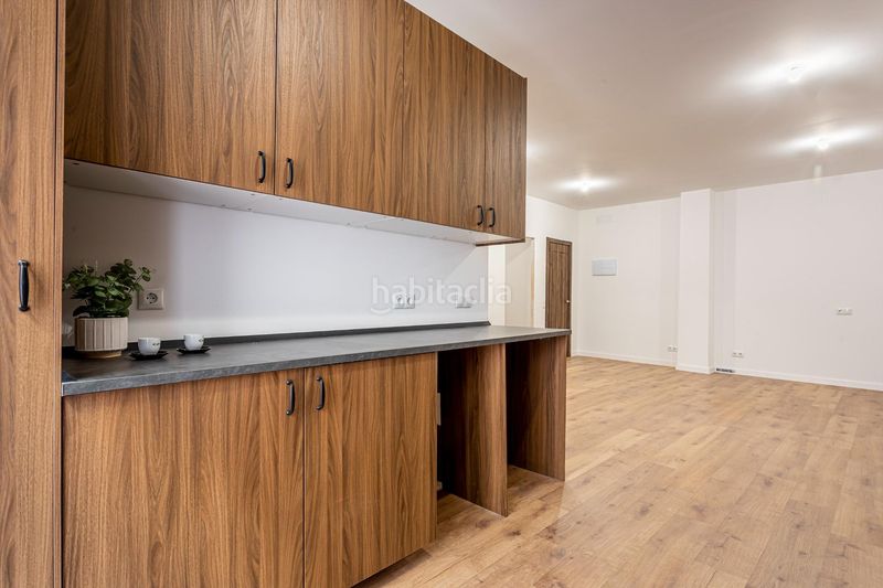 Foto 0f5aee30-4953-4d06-9e37-186aacb8158d. Local comercial a El Alborgí Paterna