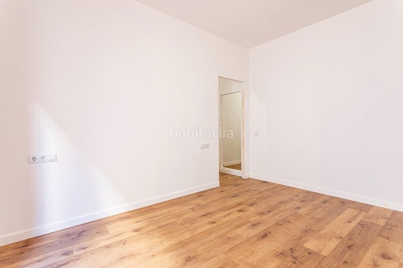 Foto bc082be7-6276-47ab-92e7-02a522d53684. Local comercial a El Alborgí Paterna