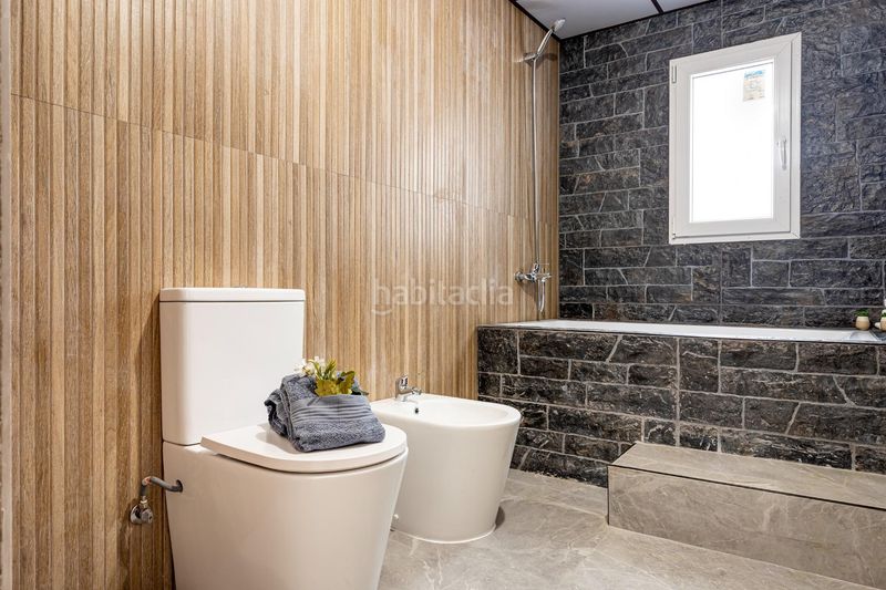 Foto f601c455-f9b4-4346-96da-86b3fbaeccfc. Local comercial a El Alborgí Paterna