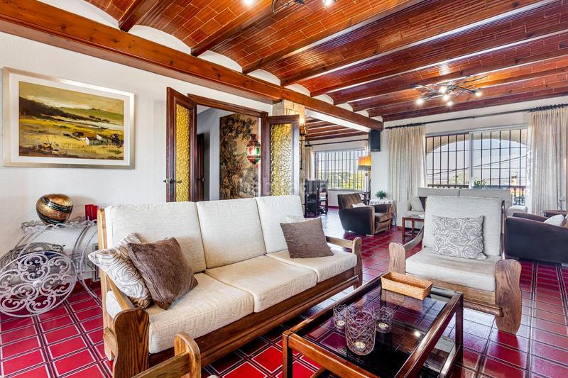 Foto 022f9602-9581-4b61-a17c-bb2f856a95de. Xalet amb aparcament a Cumbres de Calicanto Torrent