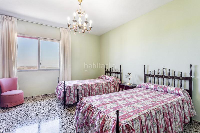 Foto 31f0970a-6c2c-4476-8a5c-6d8dd57a3f67. Xalet amb aparcament a Cumbres de Calicanto Torrent