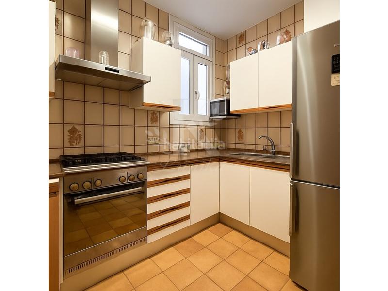 Foto e3cc3a87-52b1-4ab3-bba5-c30a68366776. Piso  alto en la dreta de l eixample en Dreta de l´Eixample Barcelona
