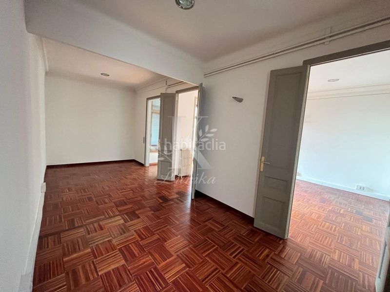 Foto be9d2d41-0988-4ad9-8ce6-271c494a87a5. Pis a Dreta de l´Eixample Barcelona