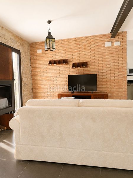 Foto 5b12a8d5-14ef-4883-a2a1-17b7e3fd1c55. Local comercial en Castell de Castells