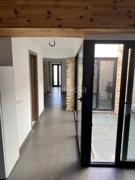 Foto dabf99b8-9765-4ad7-8961-e42614aad5c1. Local comercial en Castell de Castells