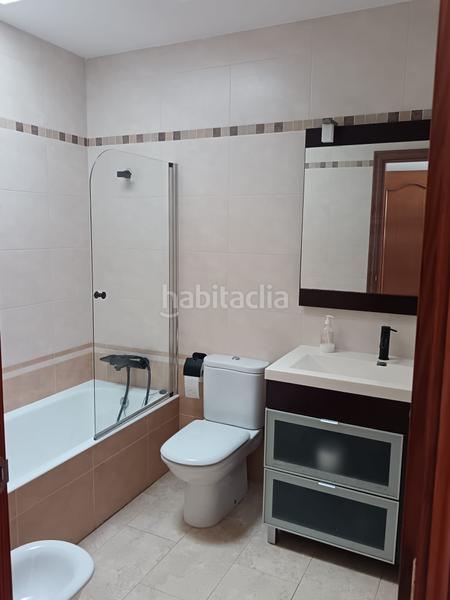 Foto cd78bc46-8deb-48b3-82b4-cdb471ca3f52. Country house with heating parking pool in Verger (el)