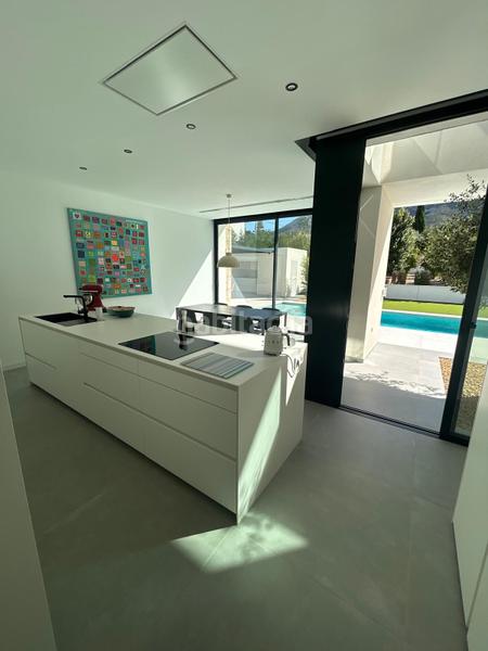 Foto 53206d0e-5e8e-42cd-8896-f278af78f5ba. Chalet con riscaldamento parcheggio piscina in El Montgó Dénia