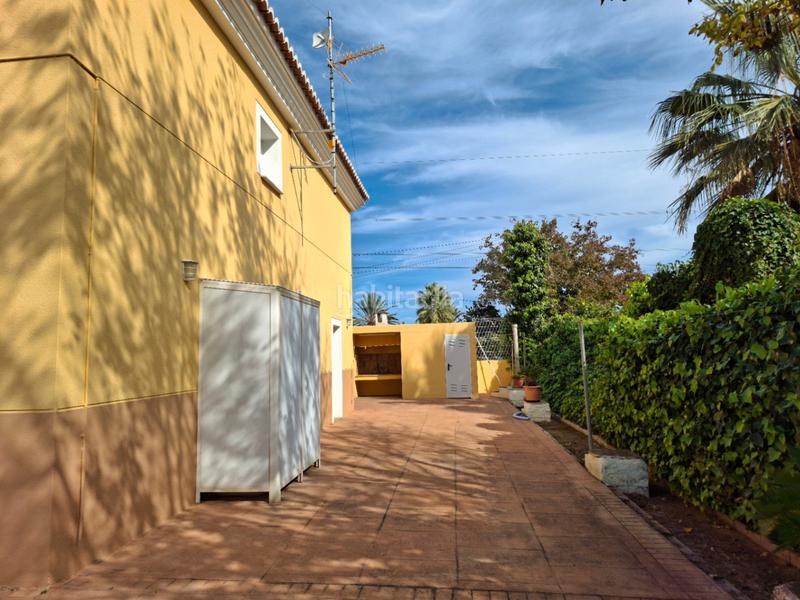 Foto f67663b7-2454-442f-a4ba-1ef34016939d. Chalet en Oliva playa Oliva