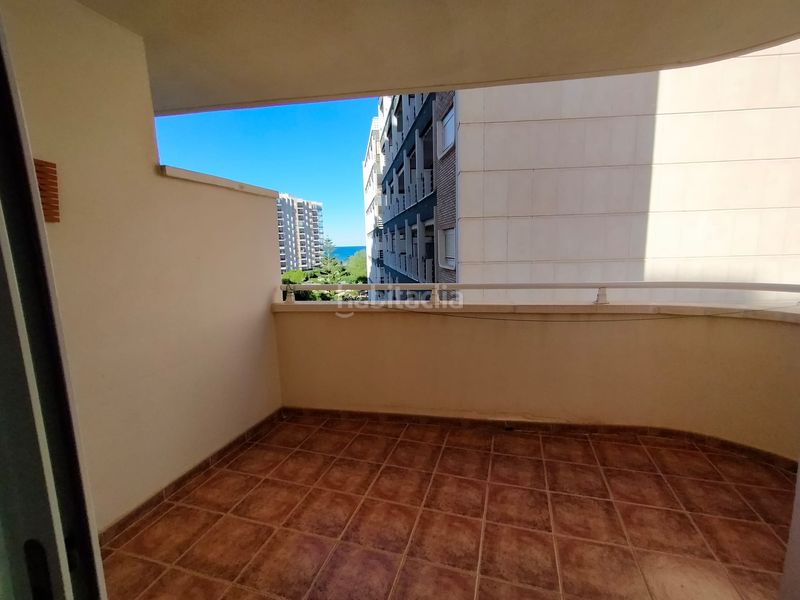 Foto 8569cf47-38e9-49aa-91bf-dfbe99f9ac39. Apartament amb aparcament piscina a Playa de Gandía Gandia