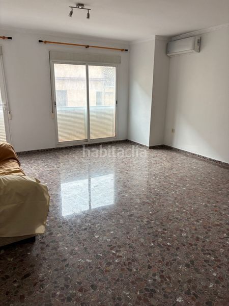 Foto c38a46dd-864f-4f67-b053-96ecb3892461. Pis amb calefacció aparcament a Centro Histórico Gandia