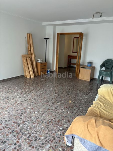 Foto cd9fc4b7-eb73-48d1-8333-711a51a002a8. Pis amb calefacció aparcament a Centro Histórico Gandia