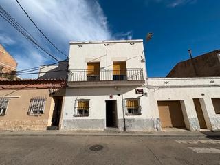 Casa  Plaça del pare nadal 1. Casa independiente en magraners (lleida)