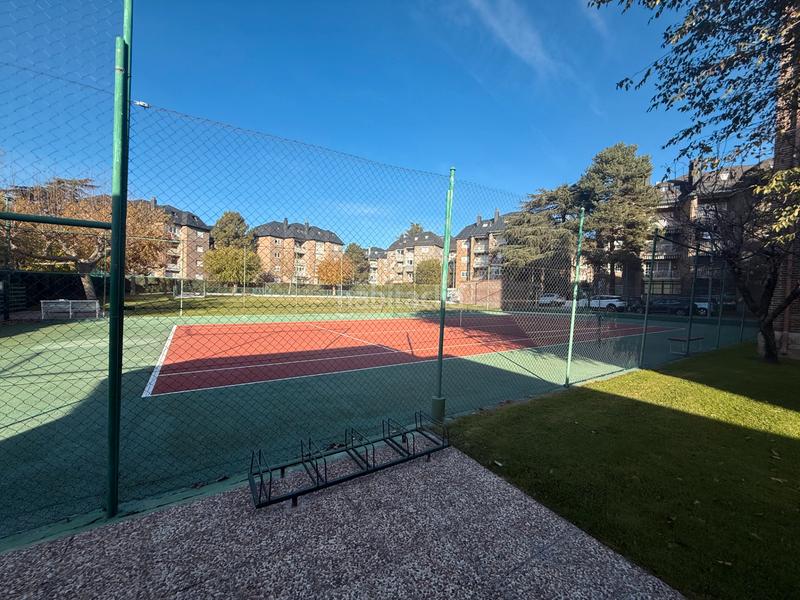 Foto 2bb3d4db-5883-464d-8fa4-9a3864545301. Rent flat with heating pool in Guadarrama