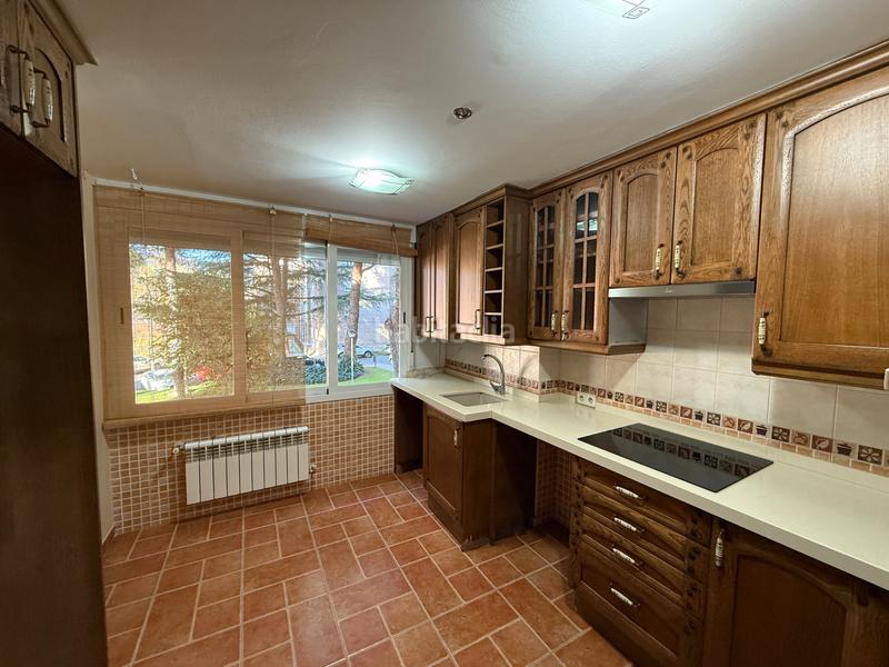 Foto 730ef54b-4145-4871-96b7-40c69f5712e7. Rent flat with heating pool in Guadarrama