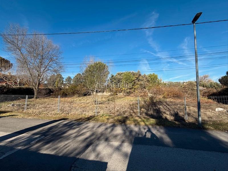 Foto 78fb93fe-874e-4574-81a7-26f8214aefa6. Residential plot in Guadarrama