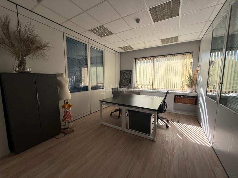 Foto 0f2e5497-8994-465d-8d76-8a9053b493d3. Alquiler oficina en calle rosa de lima 1 alquiler de oficinas en Rozas de Madrid (Las)