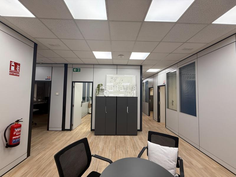 Foto 48f49dba-65d3-4df7-9dba-f668268d247e. Miete büro in calle rosa de lima 1 in Las Matas-Peñascales Rozas de Madrid (Las)