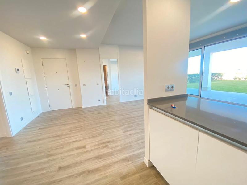 Foto 3301117e-2cf5-4fac-999e-92f0abe5097c. Alquiler piso ?? oportunidad de alquiler – exclusivo piso en la mirage, ?? en Estepona