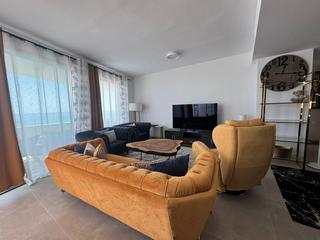 Affitto Casa a schiera in Huerta Nueva. ? alquiler – exclusivo bajo con jardín en le mirage, estepona ?