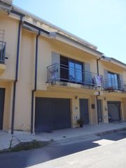 Maison jumelée  Tragbore 174. Casa en cambados