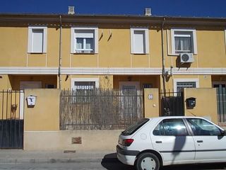 Casa adossada a calle misericordia 40