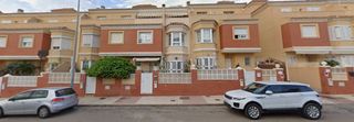 Pis a calle costa de la luz 15