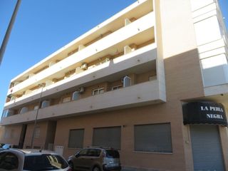 Flat in Carrer mediterráneo 2. Piso en los montesinos