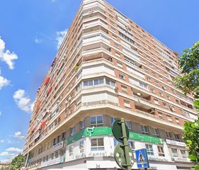 Pis a avenida de la libertad 8