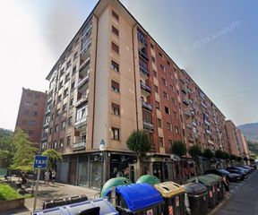 Etagenwohnung  Plaza de rekalde 2. Piso en bilbao